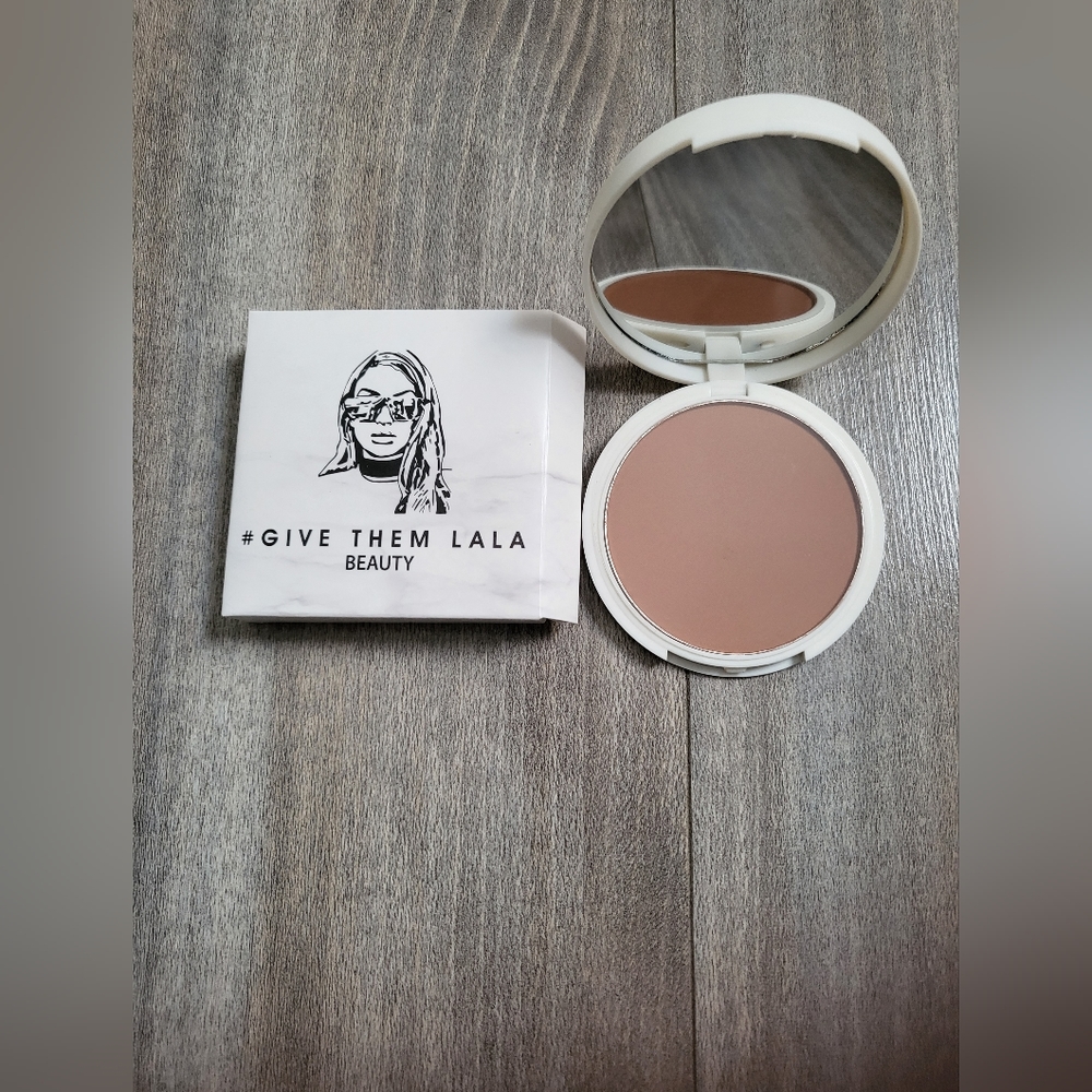 (NEW) Give Them Lala Beauty Bora Bora Bronzer